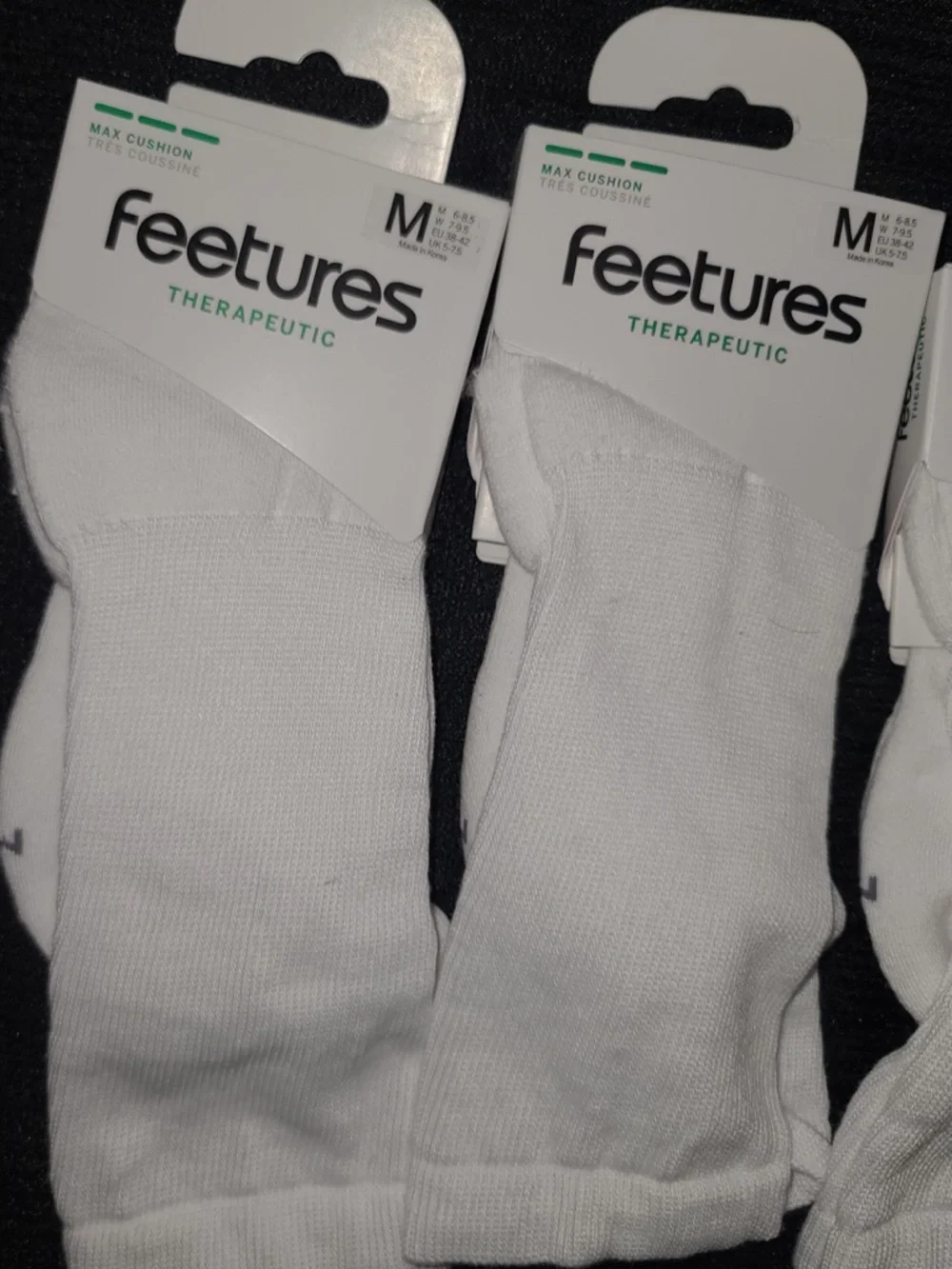 FEETURES ELITE MAX CUSHION SOCKS